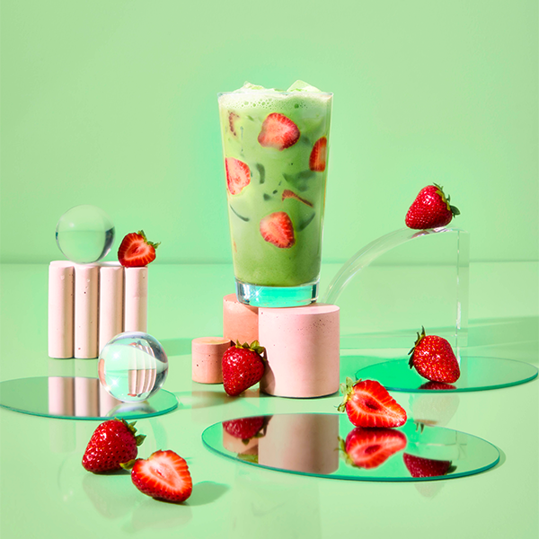 Starbucks Iced Strawberry Oat Matcha Tea Latte Review - PURPLECHIVES