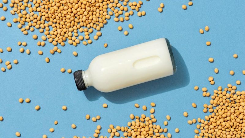 Soy Milk 101: Nutrition, Benefits, Risks, and More | Everyday Health